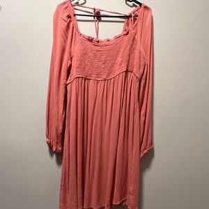 Midi peach dress with cuffed sleeves